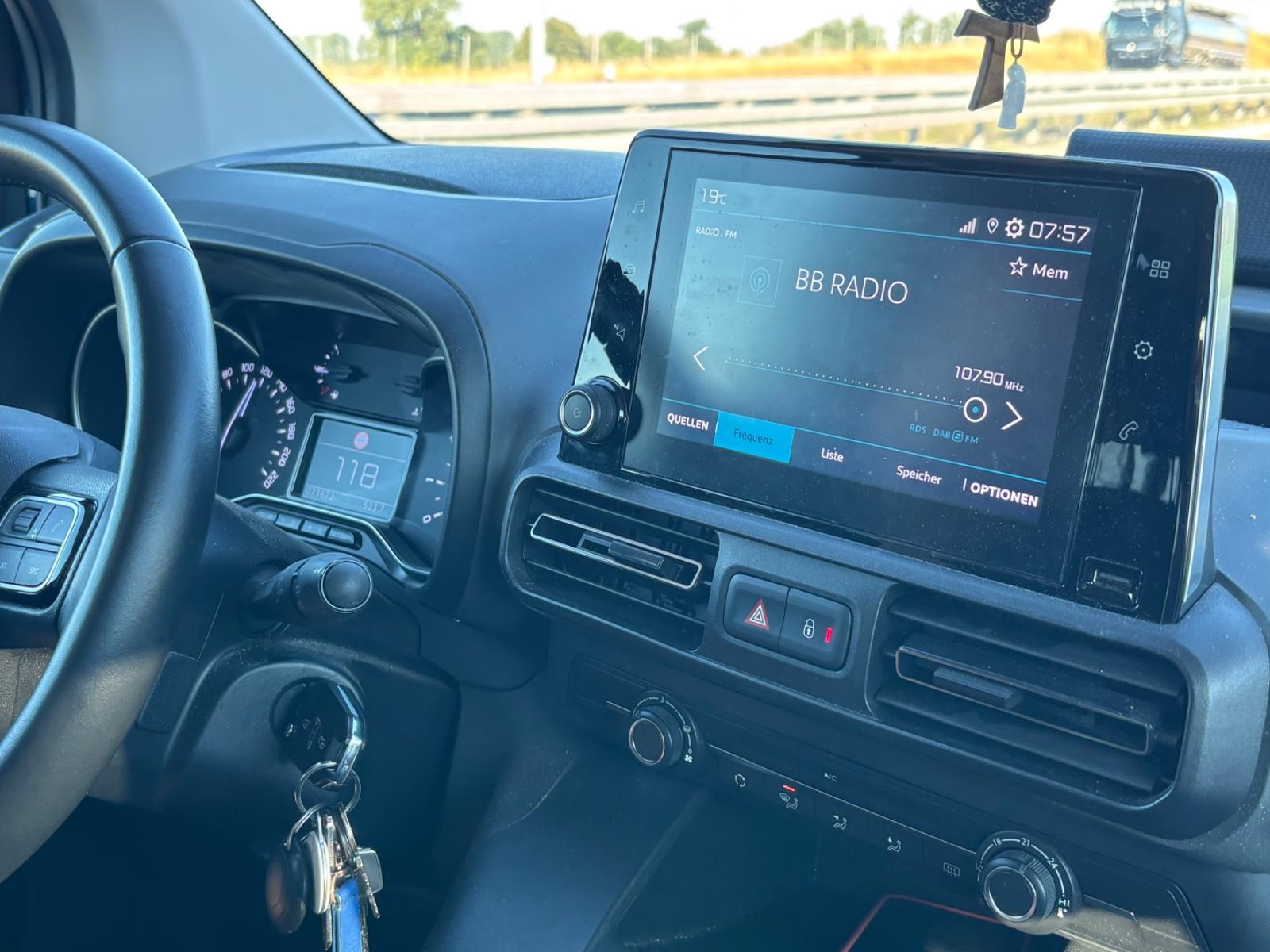 Citroën Berlingo BlueHDi FEEL PACK M AHK SHZ verfügbar