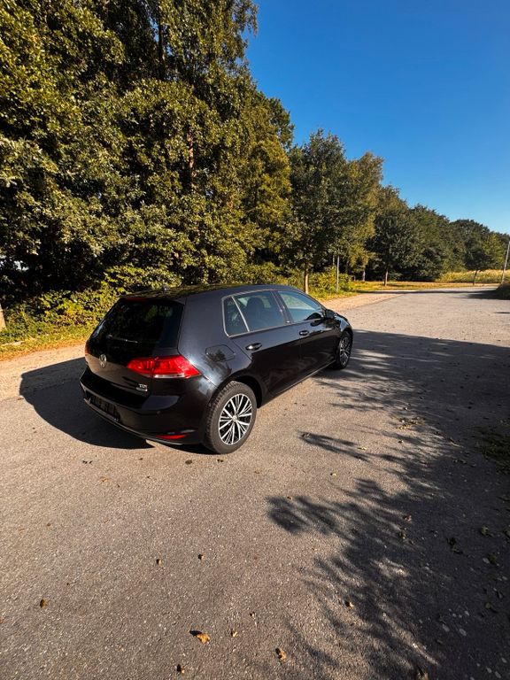 Image of Volkswagen Golf