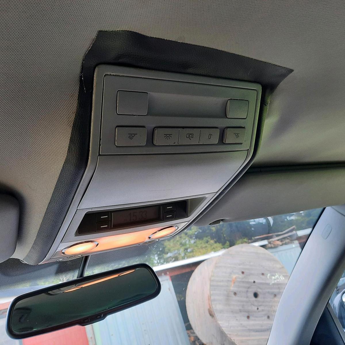 Volkswagen Touareg 2005 — photo 14