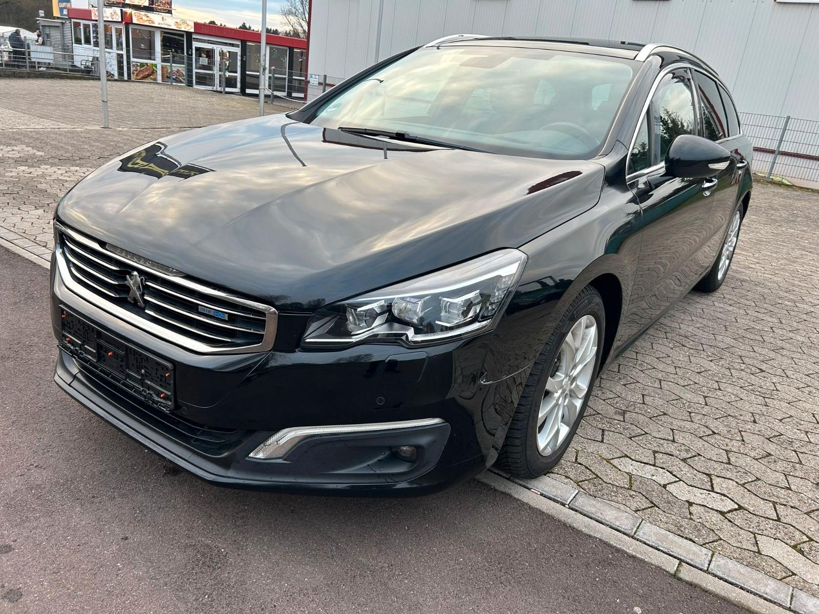 Peugeot 508 SW AUT+SCHECKHEFT+PDC+TEMP+ NAVI+PANO+XEN