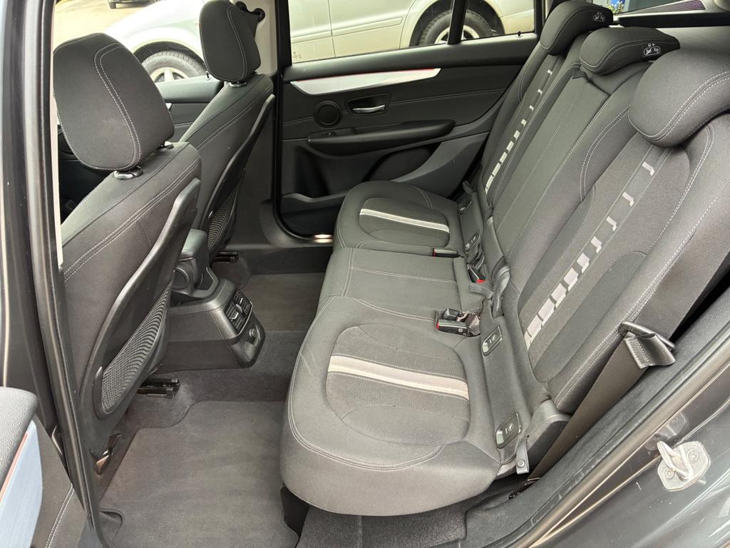 BMW 220