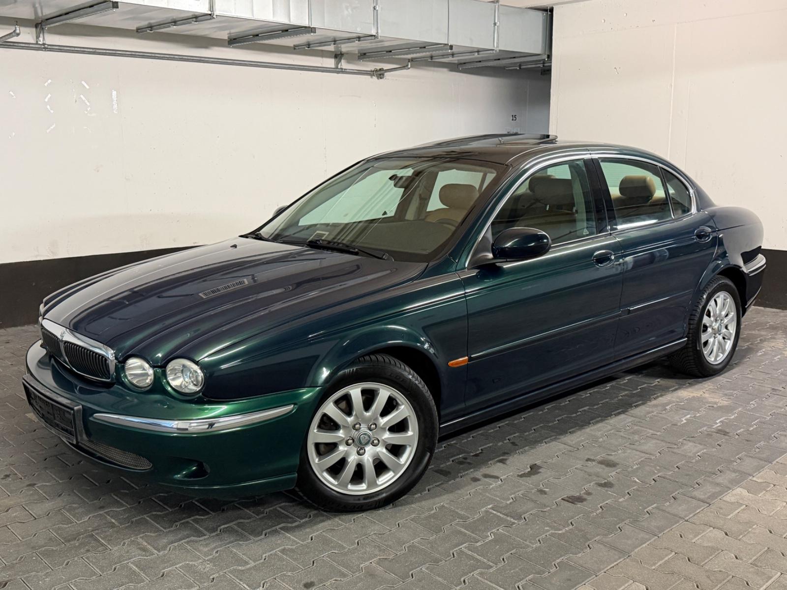 Jaguar X-Type 2.5 V6 Executive XENON~LEDER~NAVI~PDC~