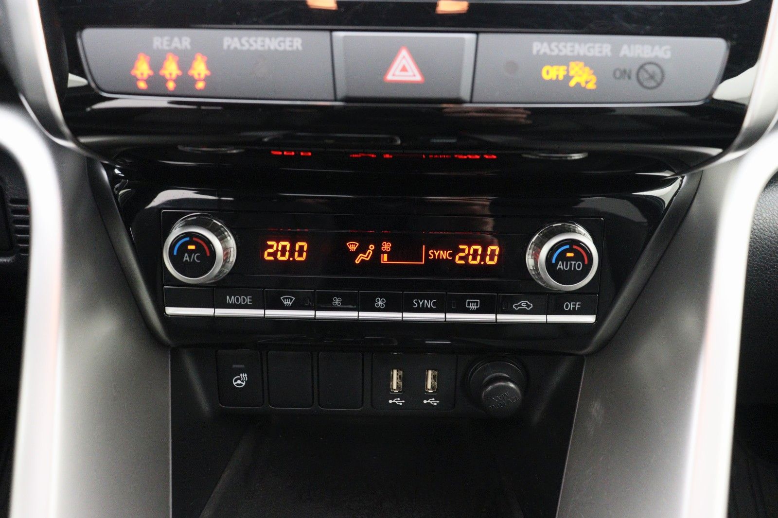 Fahrzeugabbildung Mitsubishi Eclipse Cross Plug-In Hybrid Top 4WD