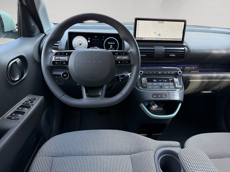 Fahrzeugabbildung Hyundai INSTER Lounge 49kWh 115PS Elektro-Komfort-Paket