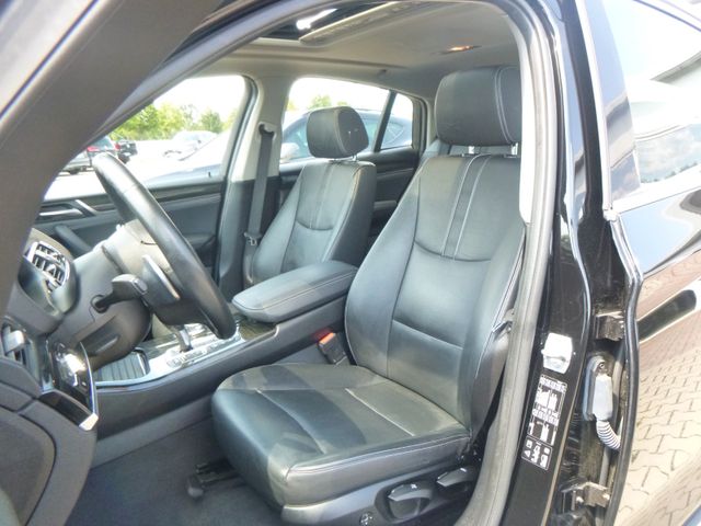 Fahrzeugabbildung BMW X4 xDrive 20 d xLine >AUT/Headup/XEN/Leder/Navi<