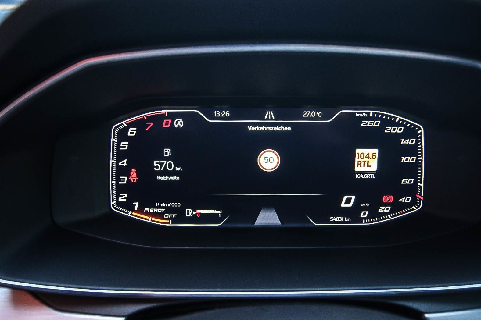 Fahrzeugabbildung SEAT Leon Sportstourer 1.5 FR VIRTUAL KAMERA ACC LED