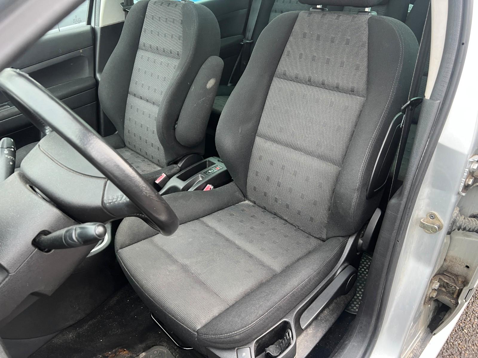 Peugeot 307 2006 — photo 11