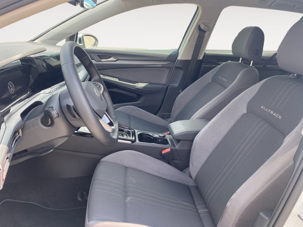 Fahrzeugabbildung Volkswagen Golf Variant 2.0 TDI 4Motion SCR DSG Alltrack