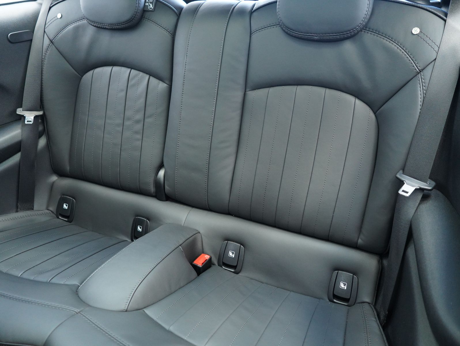 Fahrzeugabbildung MINI COOPER SE Trim XL YOURS/PANO/LEDER/HUD/SOH