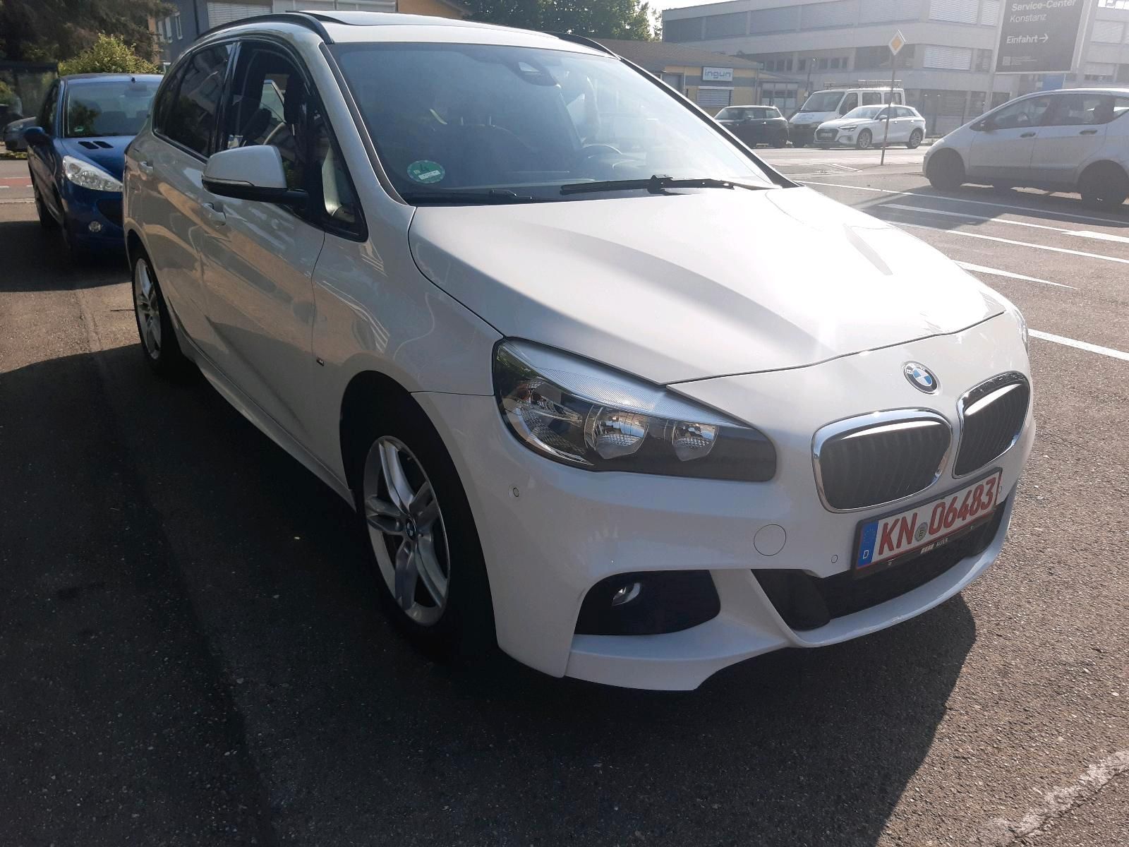 BMW BMW 225 XE Vollausstattung