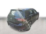 Volkswagen Golf VII GTI 2.0 TSI DSG LED+NAVI+CarPlay+SHZ+PD - mit Benzin-Antrieb: Schwarz, Abstandswarner, Limousine