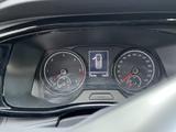 Volkswagen Freizeit- /Familienauto VW T6.1 Multivan 2,0 TDI - : Van, Familien
