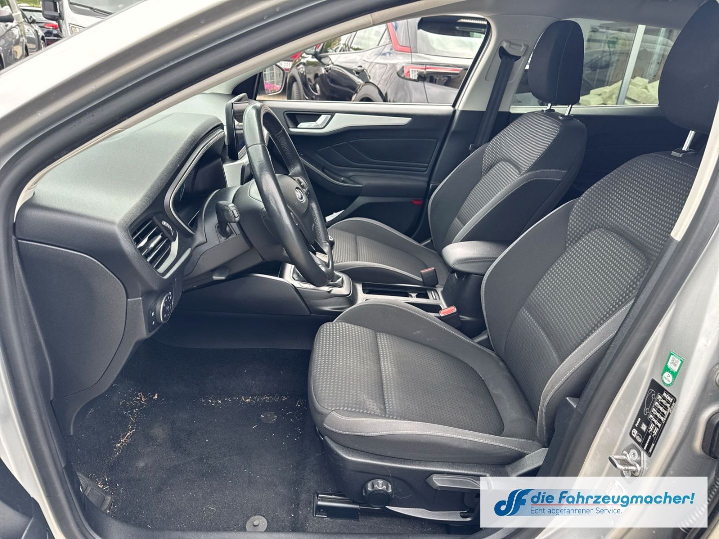 Fahrzeugabbildung Ford Focus Turnier 1.0 EcoBoost EU6d-T *EXPORT