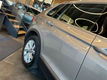 MYAUTOCENTER – Gebraucht- und Jahreswagen mit Werkstattservice in Pfaffenhofen Volkswagen Tiguan *1.HAND*MEMORY*ACC*LED*CARPLAY*3-ZONEN*