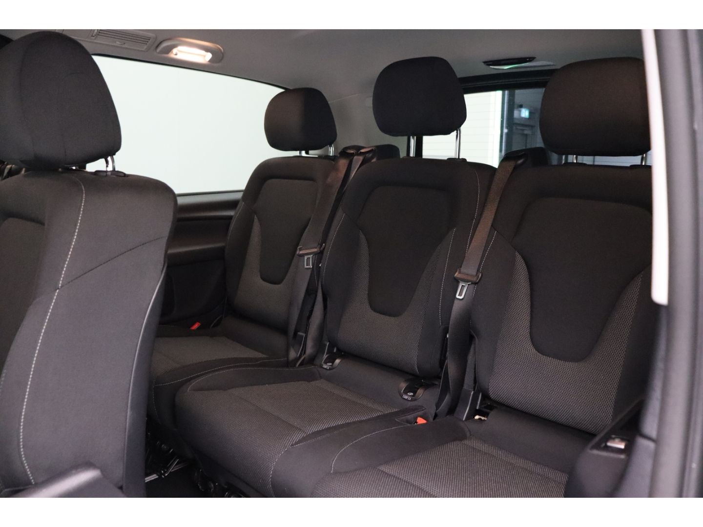 Fahrzeugabbildung Mercedes-Benz V 250 EDITION lang AHK LED Totwinkelassistent 3-