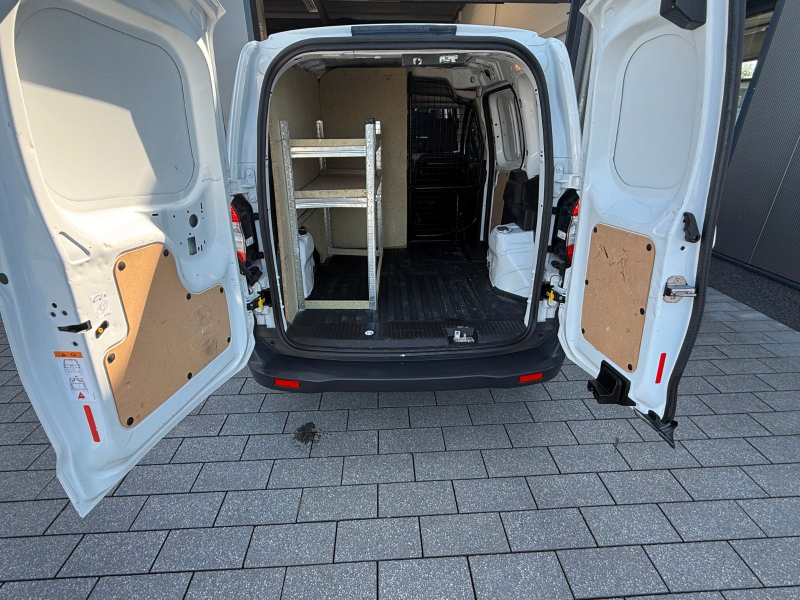 Fahrzeugabbildung Ford Transit Courier Trend