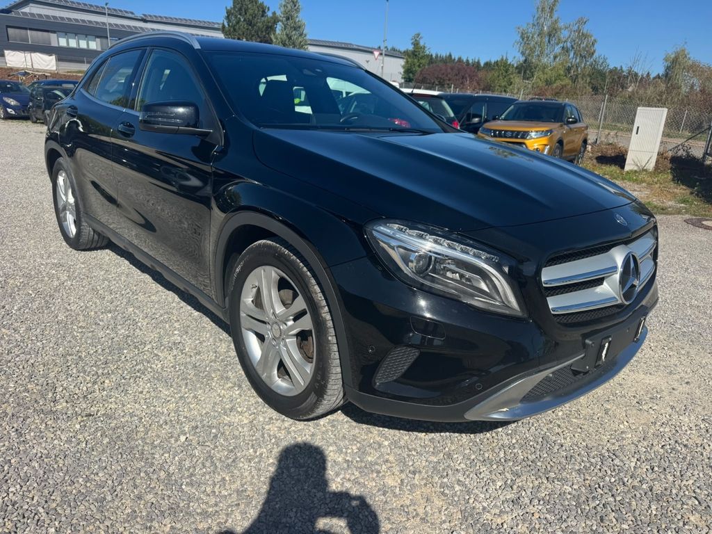 Image of Mercedes-Benz GLA 200
