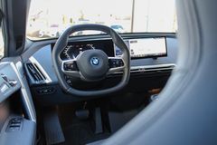 BMW iX M60 / SKY LOUNGE / SOFT CLOSE / AHK BMW iX M60 / SKY LOUNGE / SOFT CLOSE / AHK