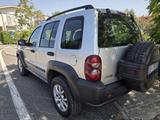 Jeep Cherokee 2.8 CRD DPF Sport Auto - Jeep Cherokee: Sport