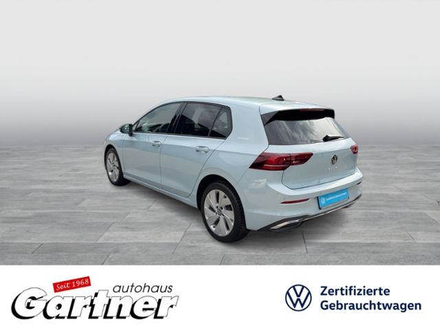 Golf VIII ENERGY 1.5 e-HYBRID DSG REAR VIEW NAVI