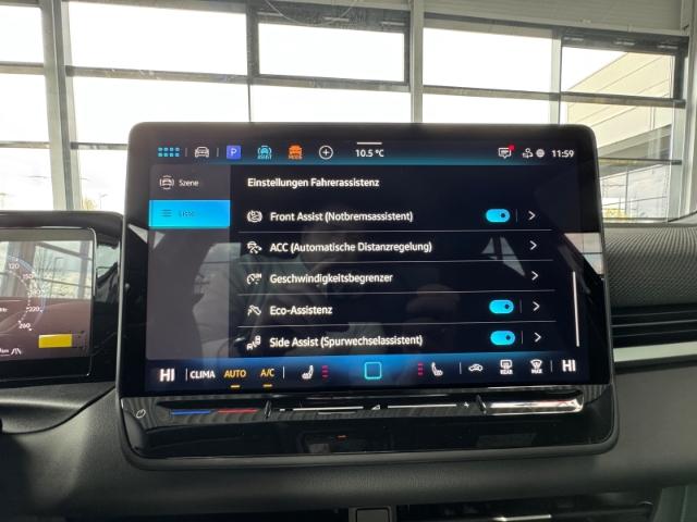 Volkswagen T-Roc 1.5 eTSI R-Line Navi AHK Kamera ACC SitzHZ