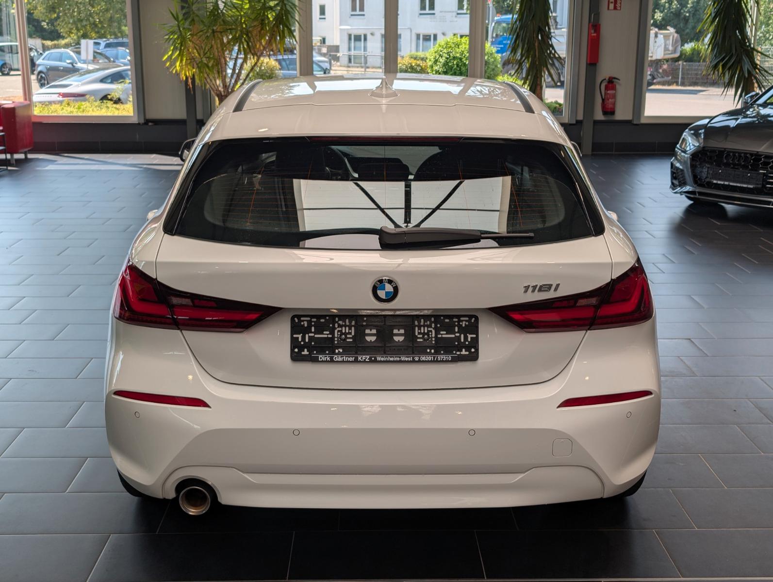 BMW 116 i Aut. Advantage, миниатюра 4