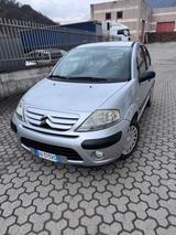 Citroën Citroen C3 1.1 BENZINA soli 98000km - gebrauchte Citroën C3 aus dem Jahr 2006