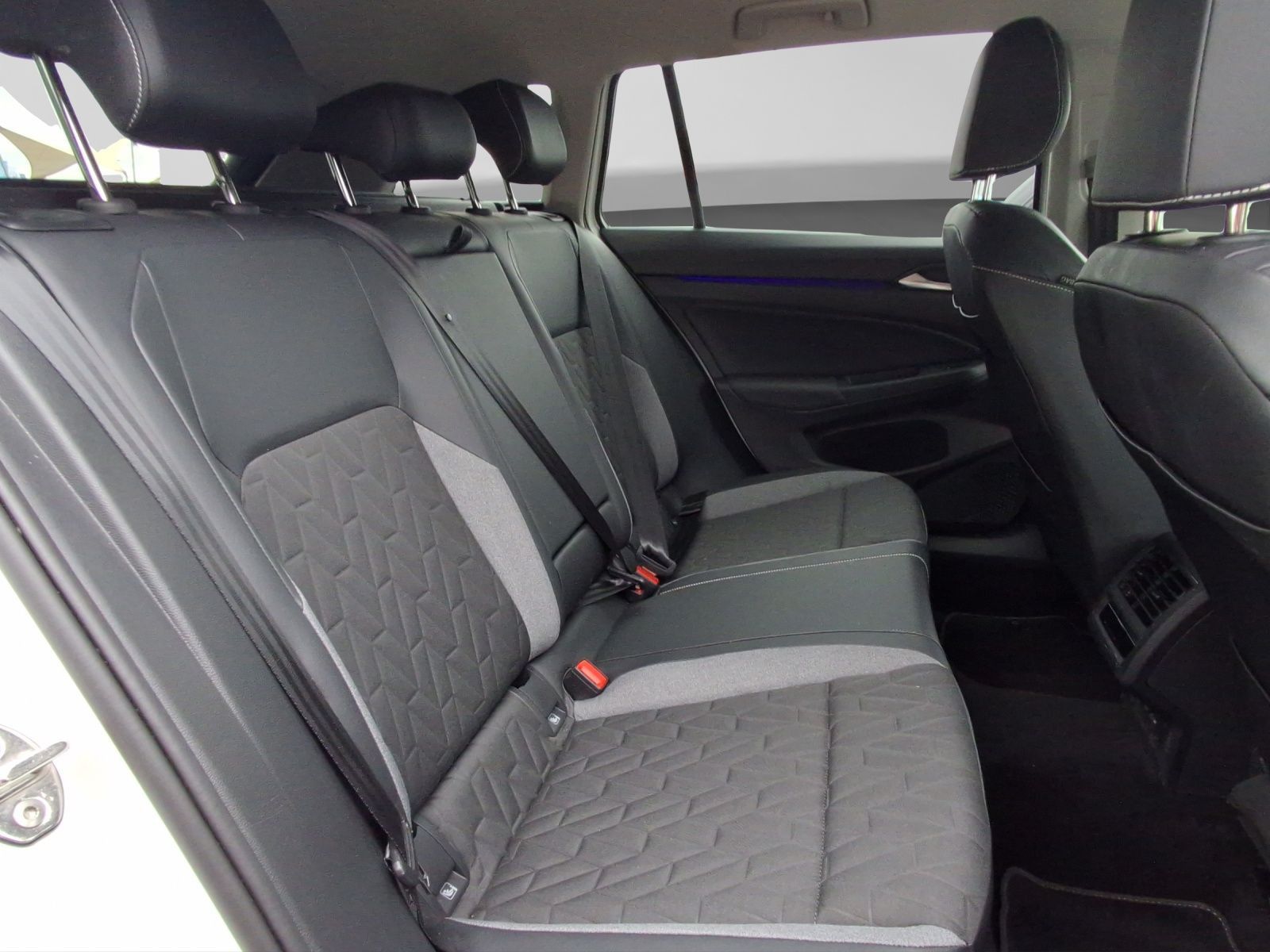 Volkswagen Golf - Bild 7