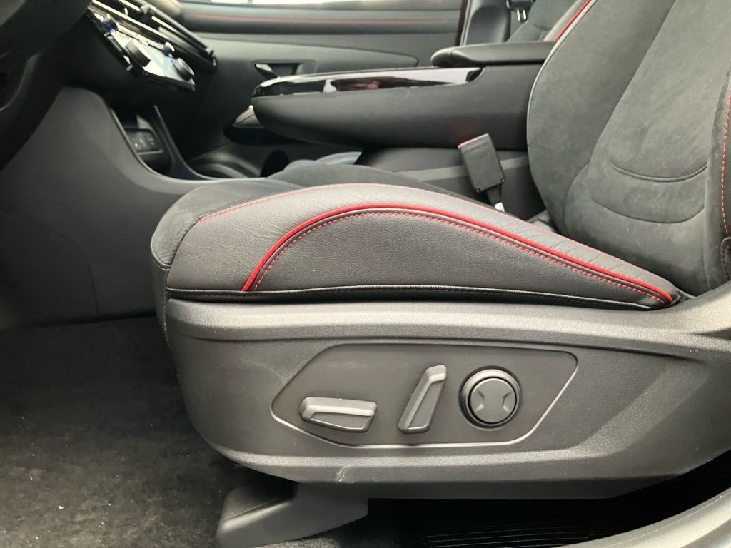 Fahrzeugabbildung Hyundai TUCSON 1.6 T-GDI 4WD 7-DCT N-Line 2xKlima 360