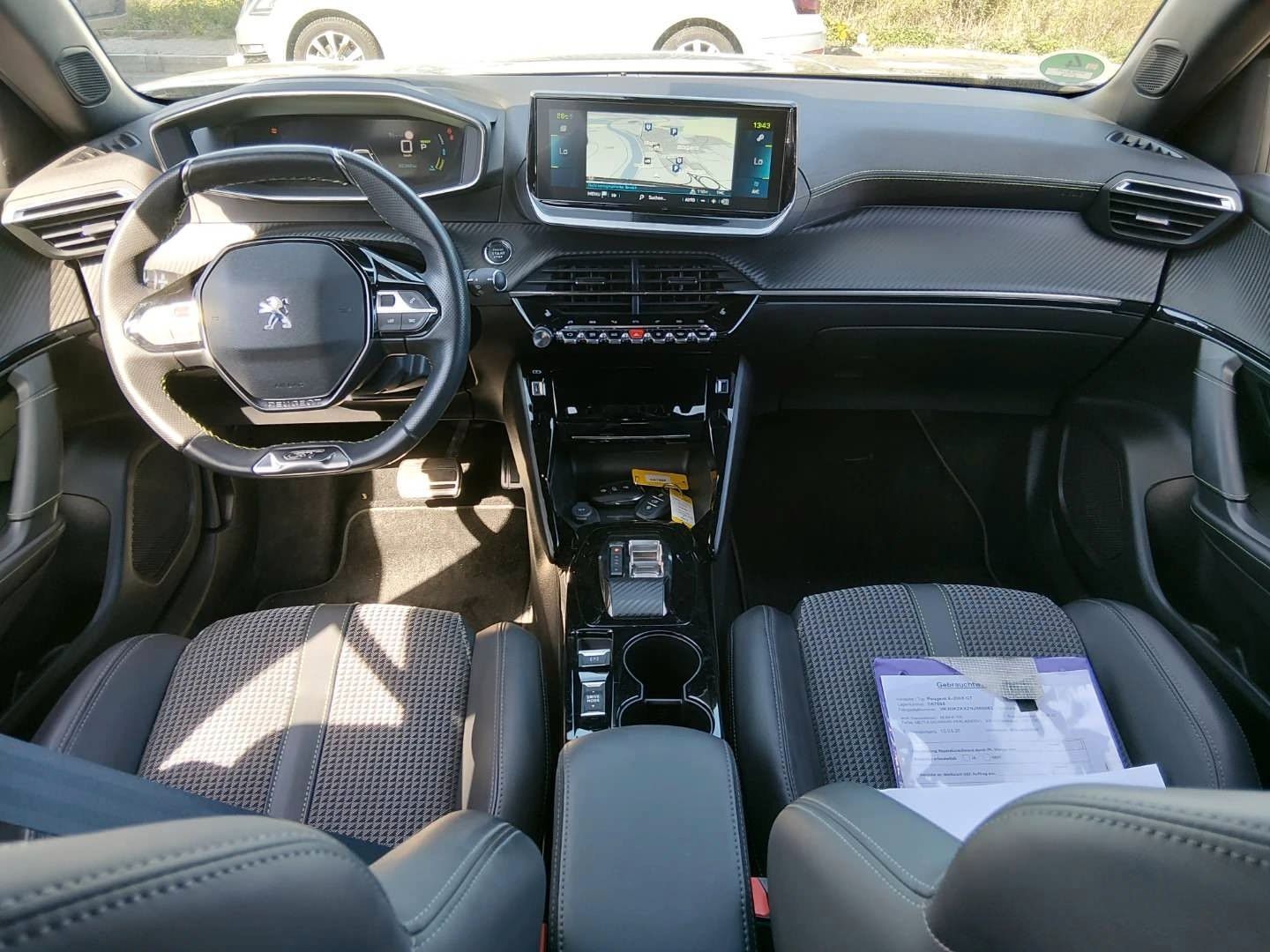 Fahrzeugabbildung Peugeot 2008 e- GT PDC KAMERA NAVI SITZH.