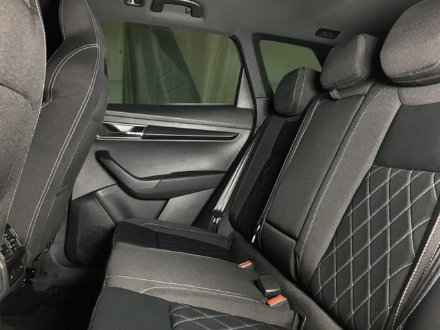 Fahrzeugabbildung Skoda Karoq Sportline 1.5 TSI DSG/AHK/NAVI/ACC/Std.Hzg