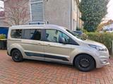 Ford Grand Tourneo Connect 1.6 EcoBoost 7.... - Ford Tourneo Connect mit Benzin-Antrieb: Automatik