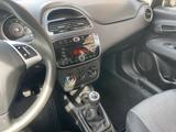 Fiat Punto 1.2 8V LOUNGE LOUNGE - gebrauchte Fiat Punto aus dem Jahr 2015
