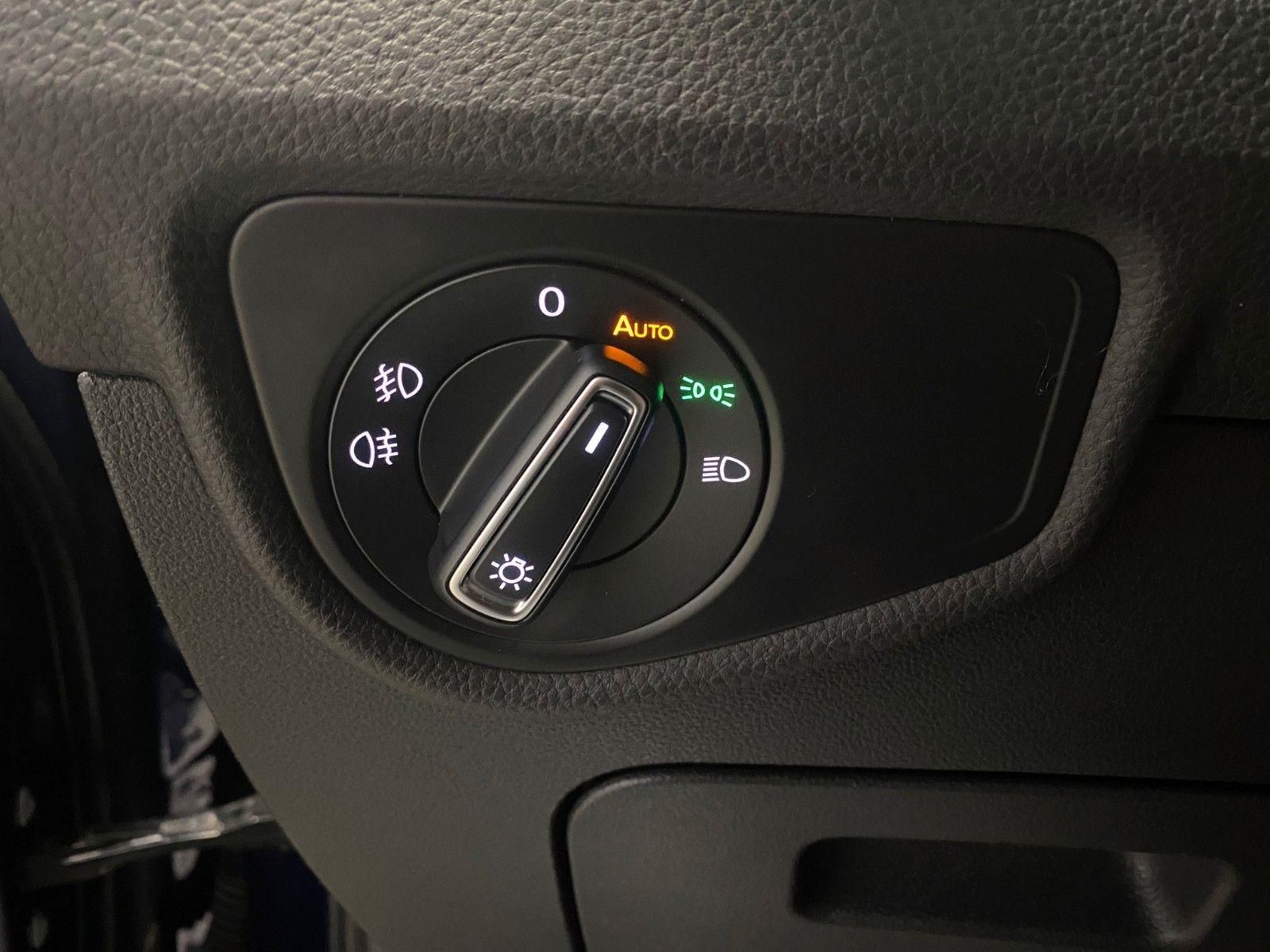 Fahrzeugabbildung Volkswagen Touran 1.5 TSI JOIN+NAVI+AHK schwenk+KAMERA+ACC+