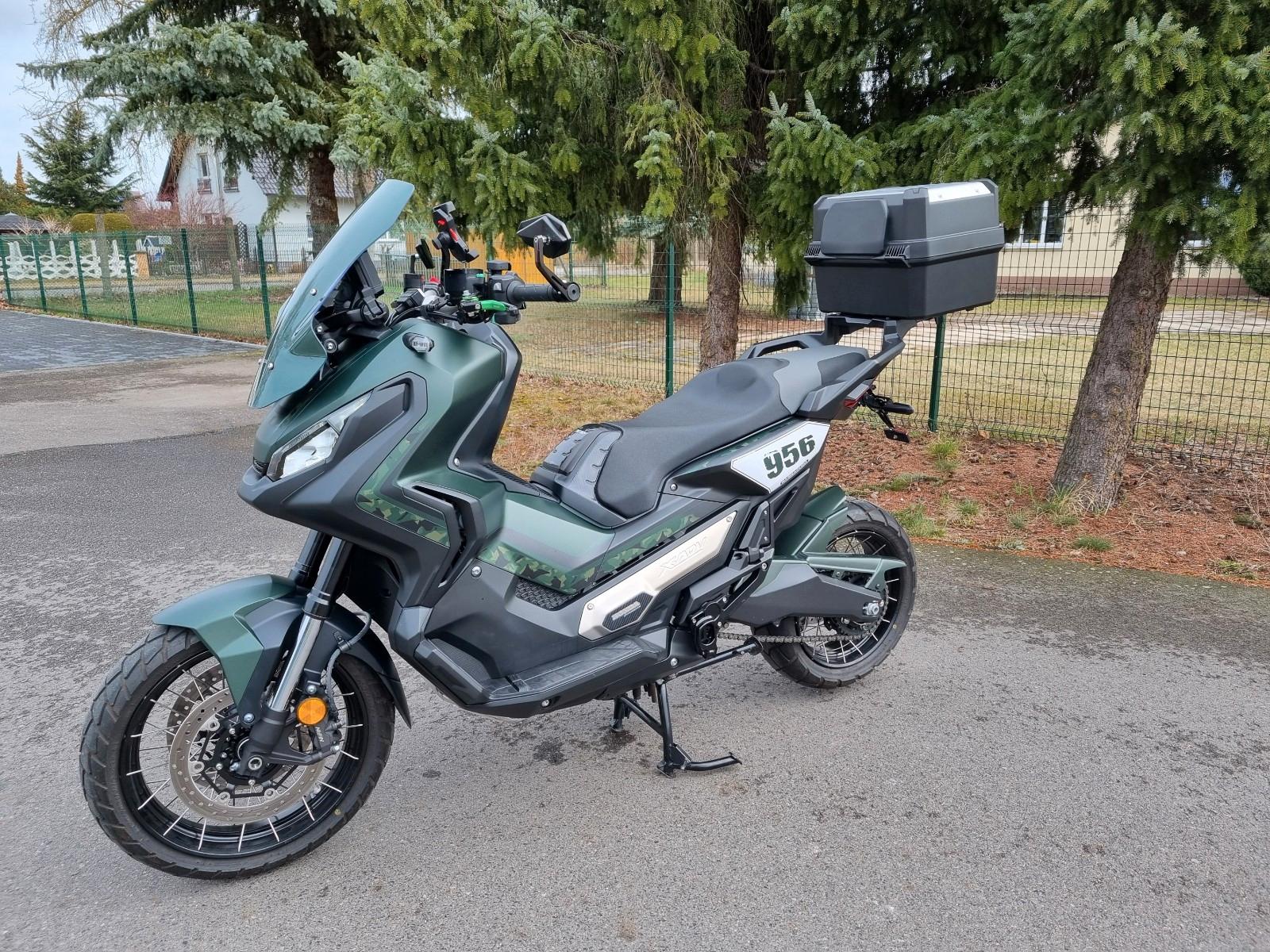 Honda X-ADV 750 mit 1500€ Zubehör