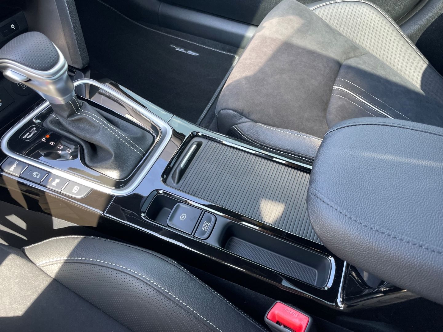 Fahrzeugabbildung Kia Ceed_sw GT Line LED Kamera Schiebedach JBL Navi