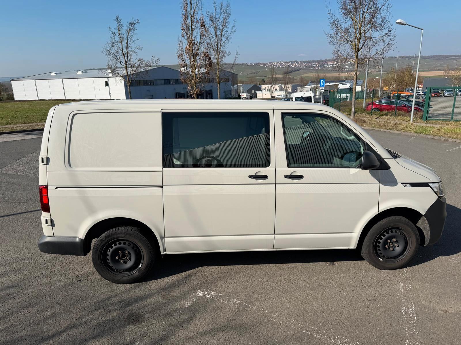 Volkswagen T6 Transporter 2.0 TDI L1H1 "1.Hand"