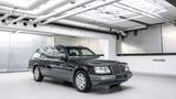 Mercedes-Benz E 220 T Automatik Leder eSitze Standheizung voll - Mercedes-Benz E 220 mit Benzin-Antrieb: Kombi, Automatik