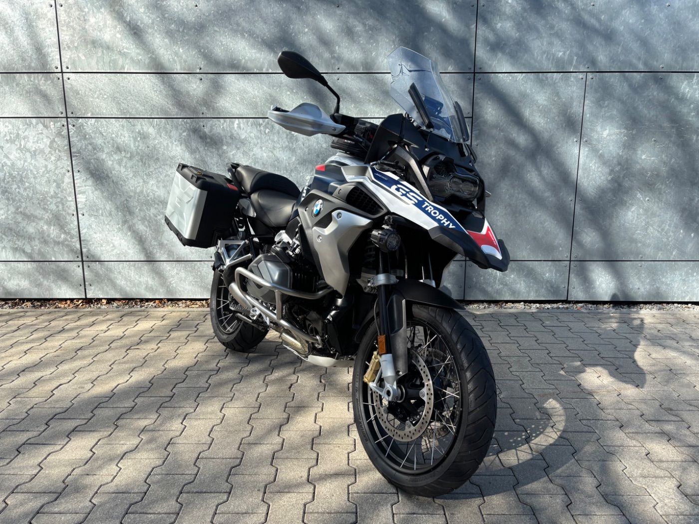 Fahrzeugabbildung BMW R 1250 GS Trophy 4 Pakete Sitzheizung Seitenkoff