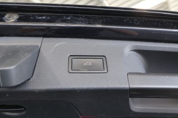 Volkswagen Passat 2.0 TDI Elegance ACC+KAM+MATRIX+AHK