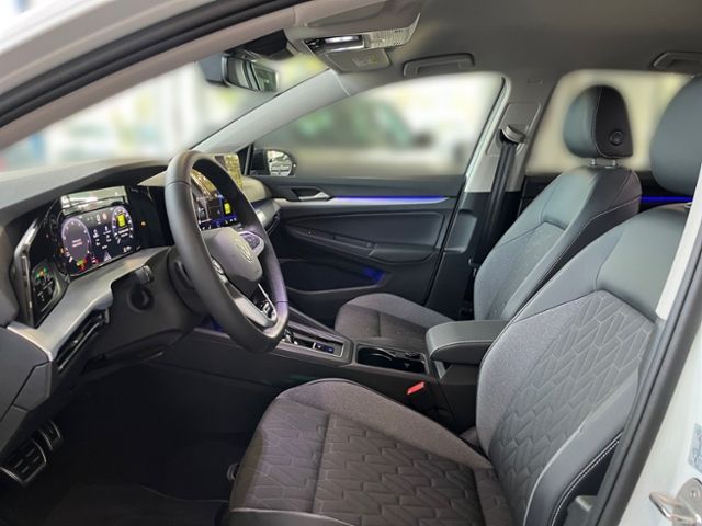 Fahrzeugabbildung Volkswagen Golf 1.5 eTSI DSG ENERGY NAVI GJR LED KAMERA