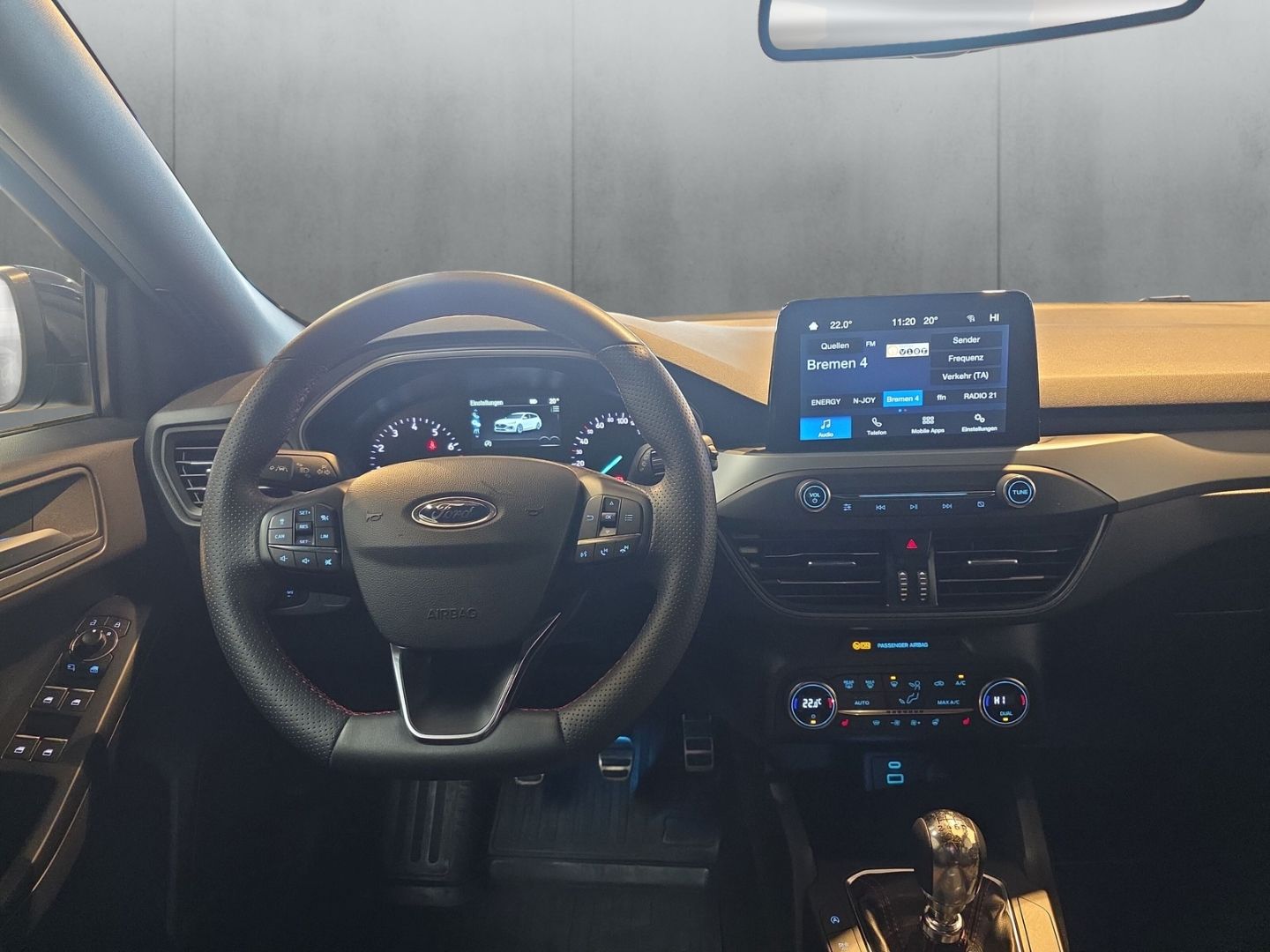Fahrzeugabbildung Ford Focus Turnier ST-Line GJR Navi LED ACC Apple Car