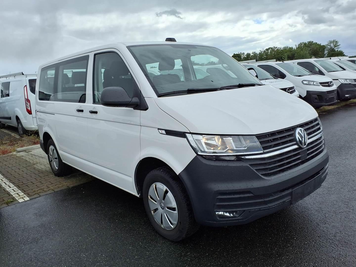 Volkswagen T6 Kombi 8 Sitzer, Shz, Finanzierungen ab 3,9%