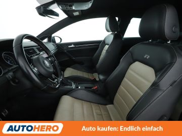 Volkswagen Golf - 10