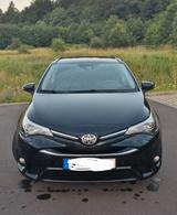 Toyota Avensis 1,8-l-Valvem. Executive Touring Spor... - gebrauchte Toyota Avensis aus dem Jahr 2016