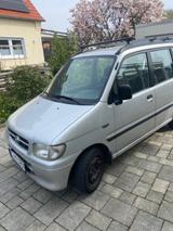 Daihatsu Move - Daihatsu Move mit Benzin-Antrieb