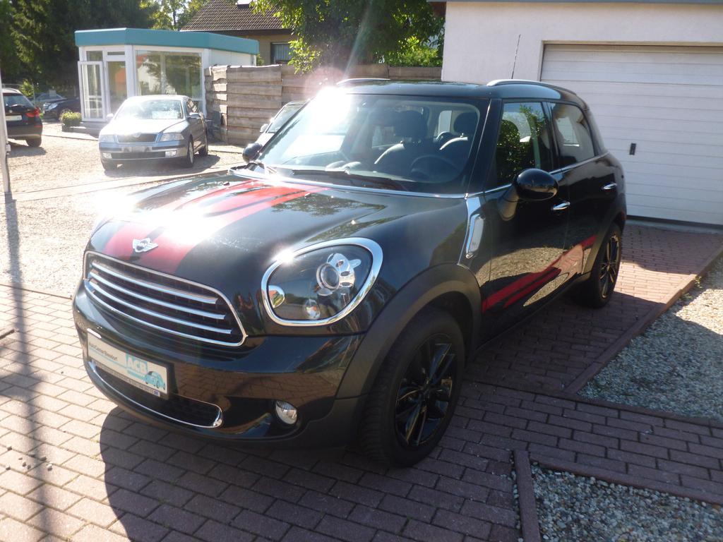 MINI One Countryman