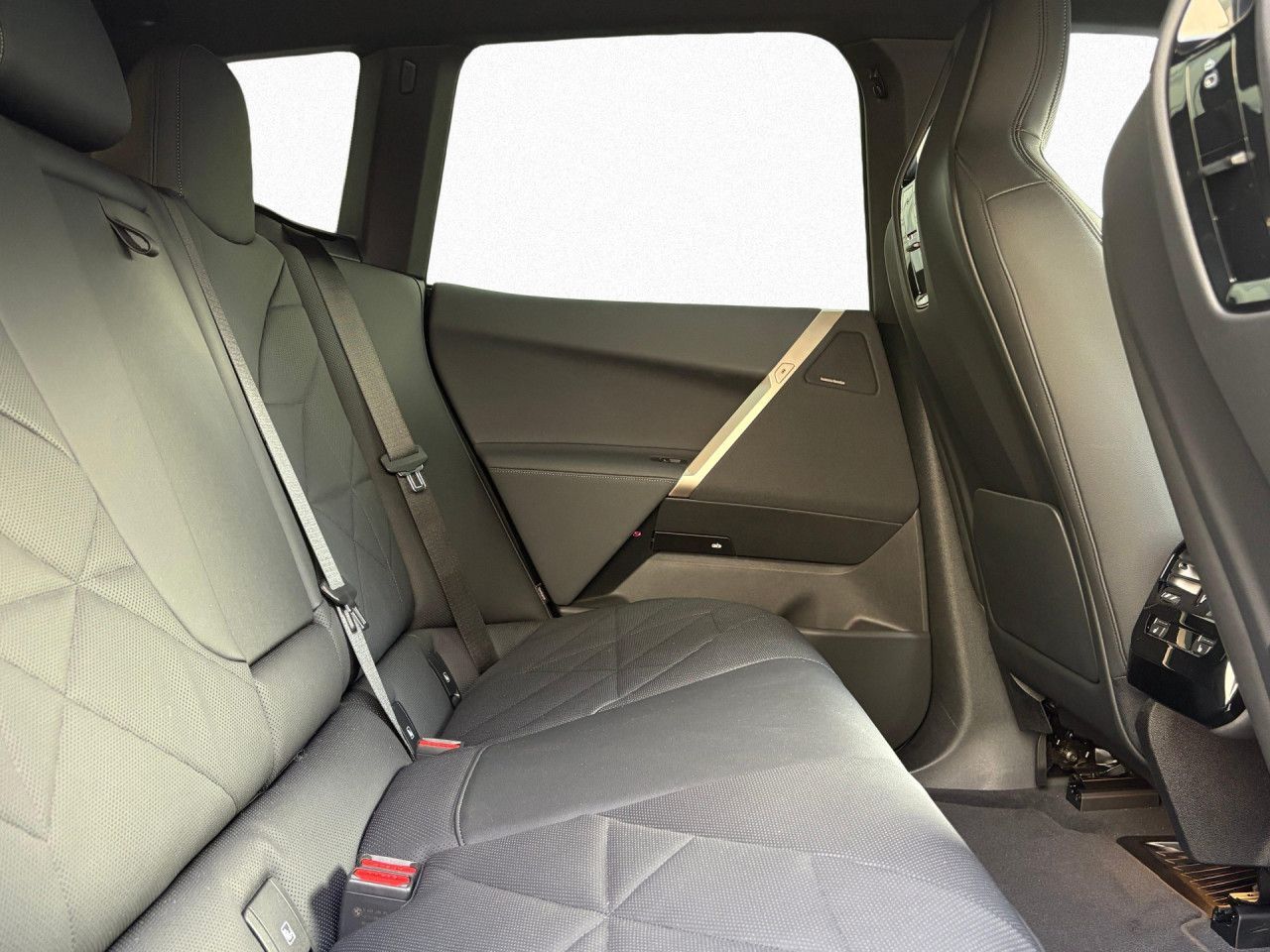BMW iX - Bild 11