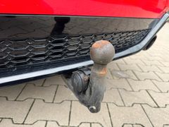 Fahrzeugabbildung Audi RS6 Avant 4.0 TFSI AHK Leder 22"Alu * 800 PS *