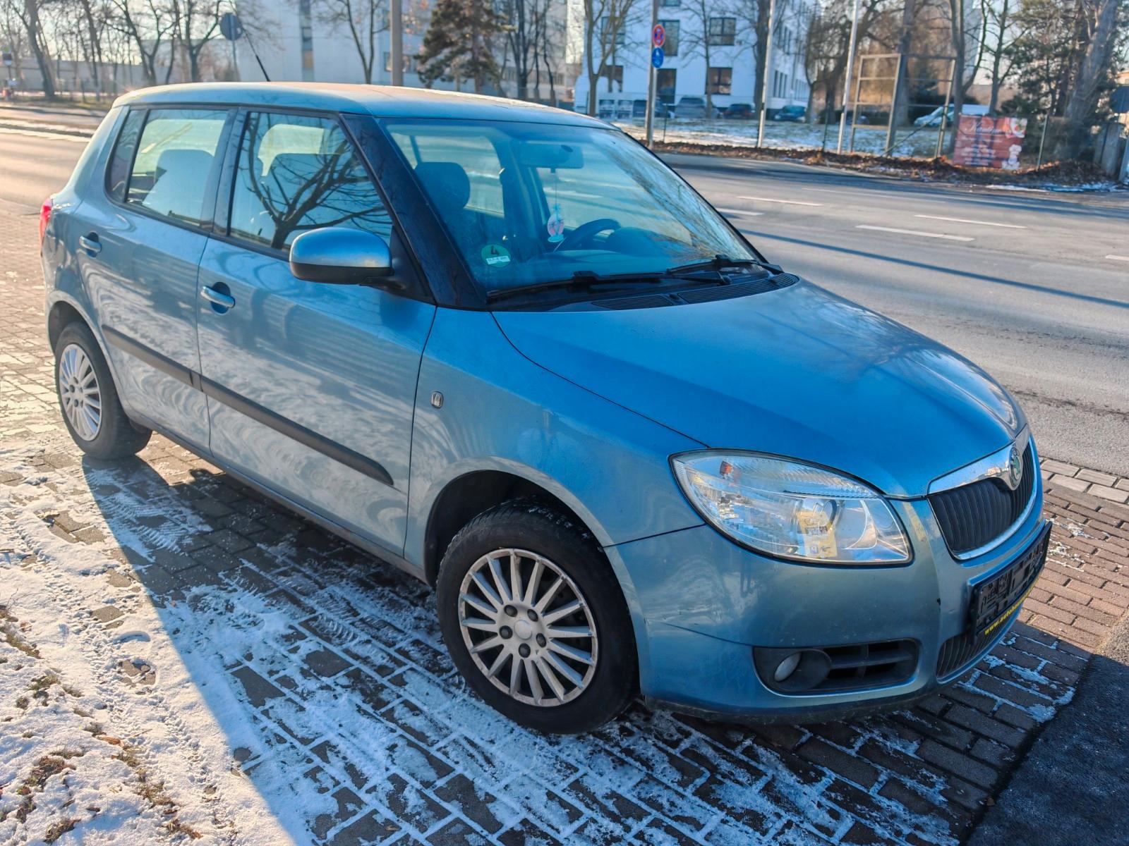 Skoda Fabia 1.2l 44 kW Cool Edition wenig km. TÜV 2027